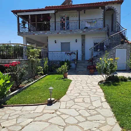 公寓 Alexanders House *