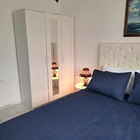 Апартаменты Alexanders House Nea Kallikrateia