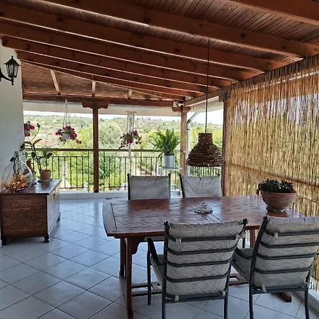 Alexanders House Апартаменты *
